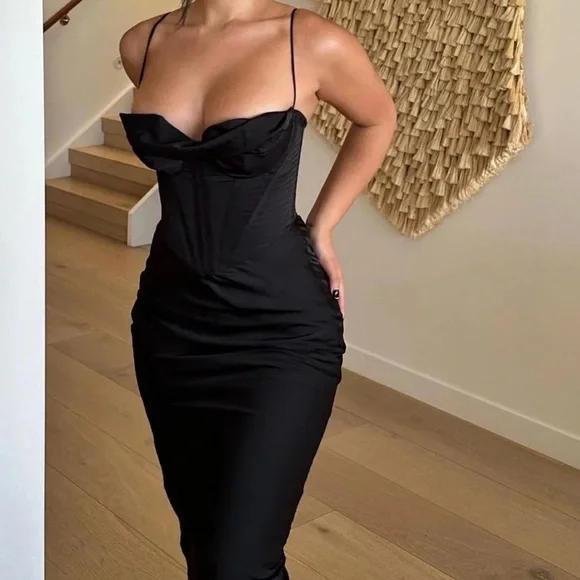 HOUSE OF CB 'Charmaine' Black Corset Maxi Dress/Size Small Cup A-C NWOT - Picture 3 of 7